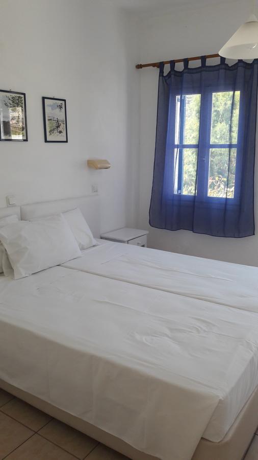 Pavlos Rooms Livadia  Екстер'єр фото