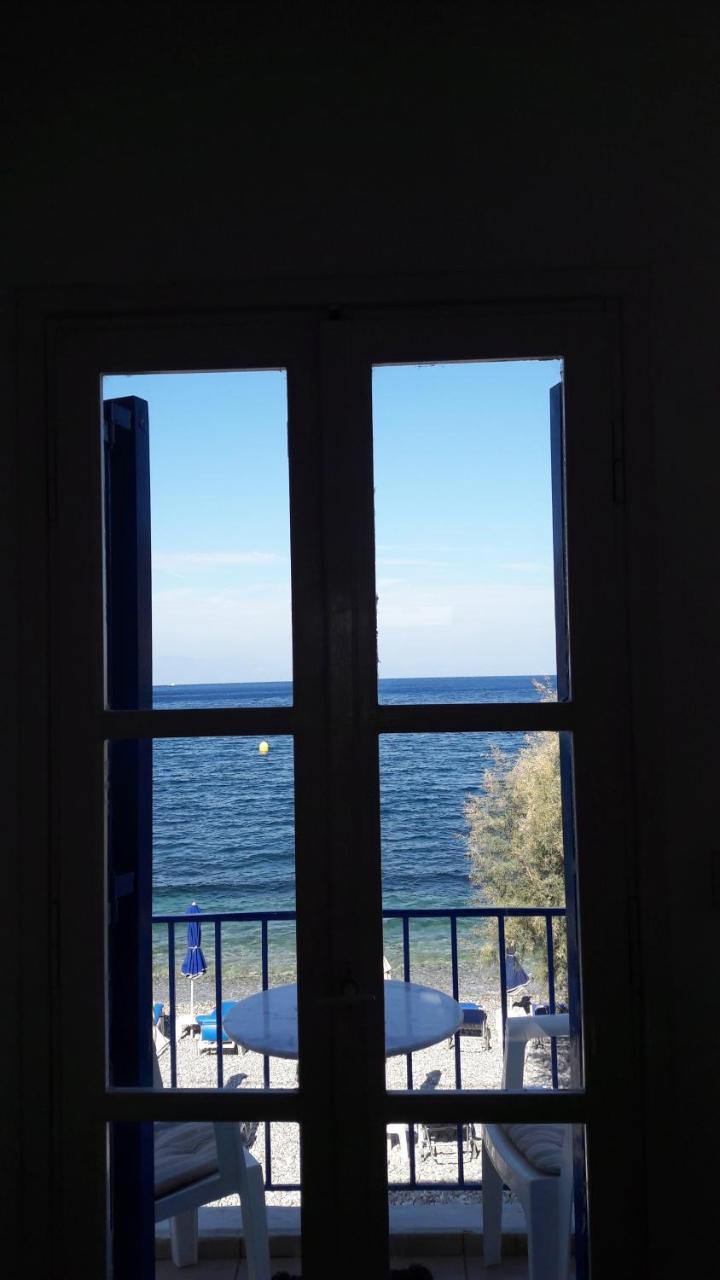 Pavlos Rooms Livadia  Екстер'єр фото