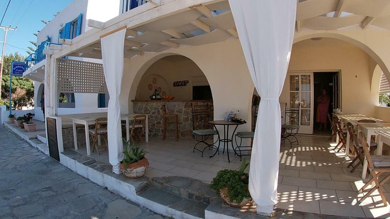 Pavlos Rooms Livadia  Екстер'єр фото