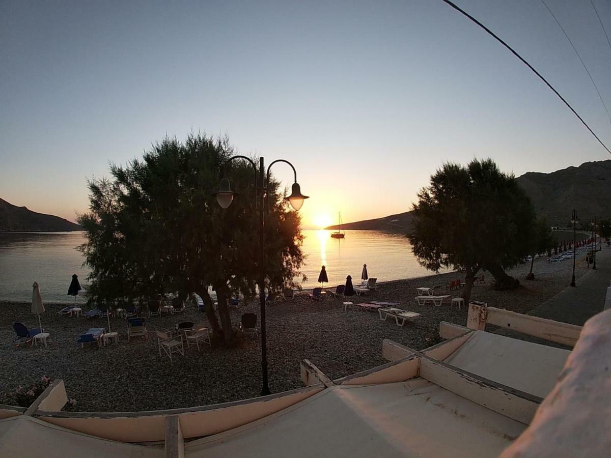 Pavlos Rooms Livadia  Екстер'єр фото